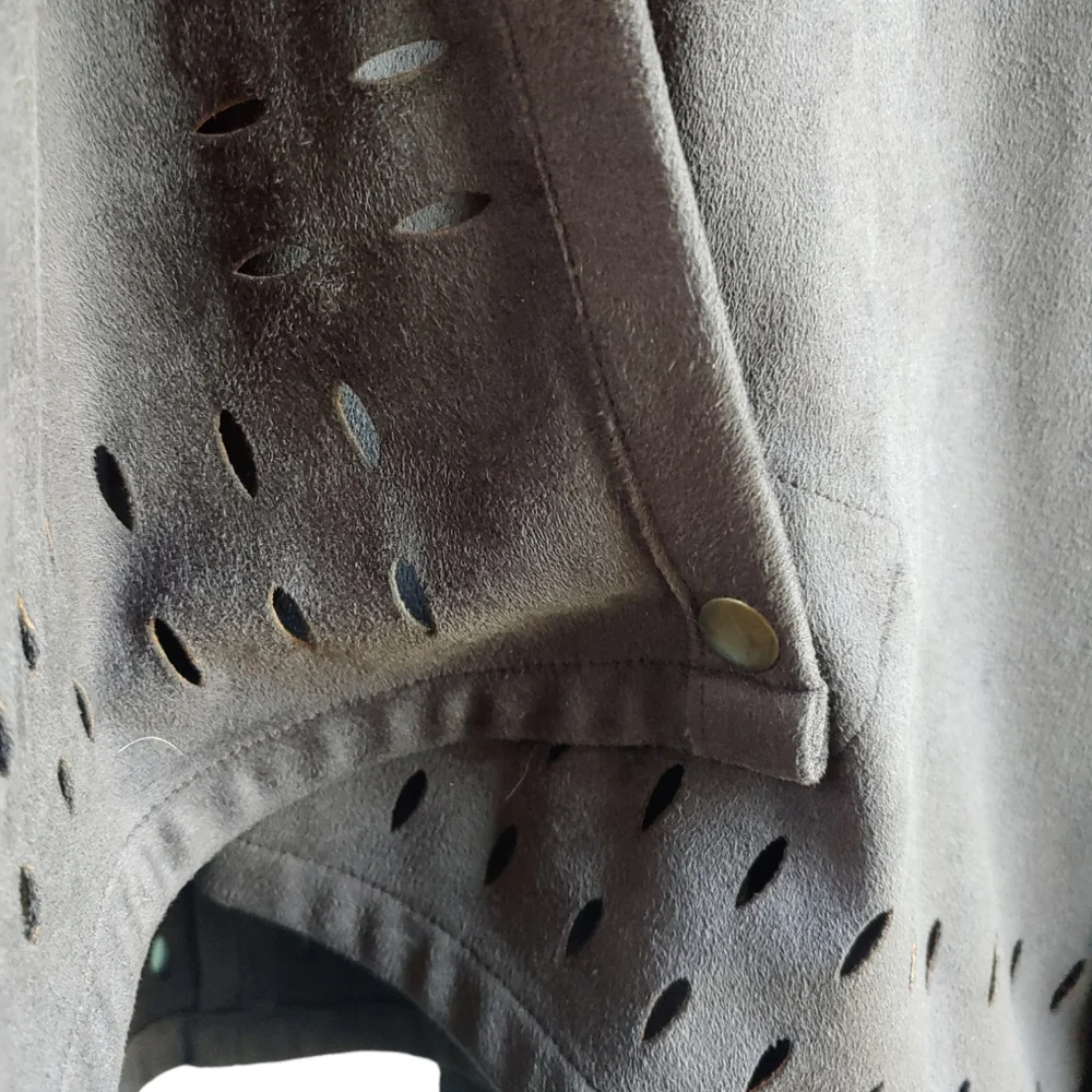 Soft Surroundings Faux Suede Laser Cut Poncho Kimono Shawl - One Size Boho Style - Picture 5 of 13
